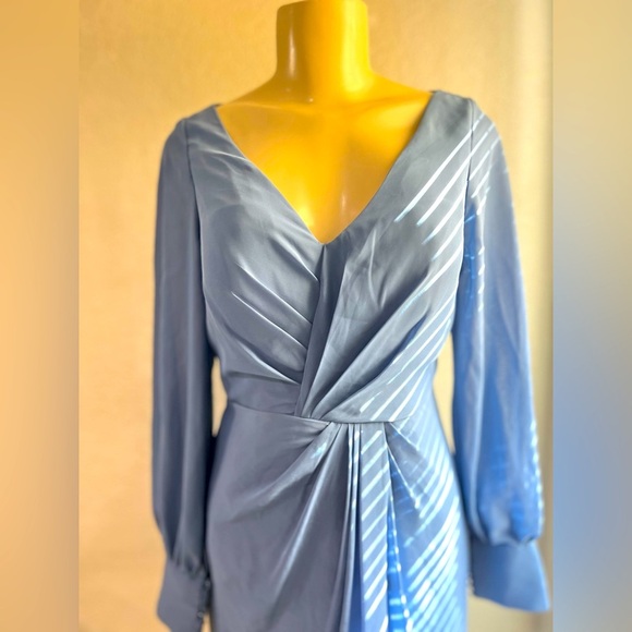 Sheath/Column V-Neck Tea-Length Chiffon Cocktail Dress With Cascading Ruffles - Picture 9 of 10